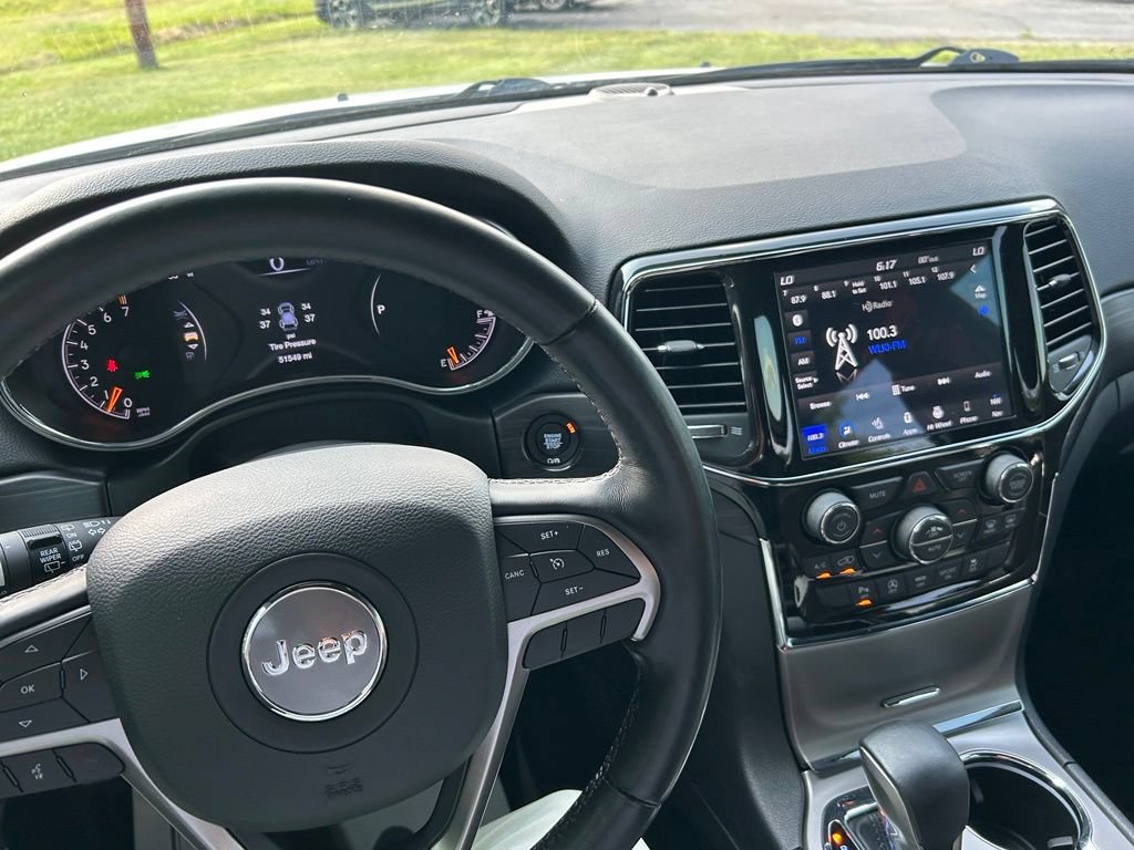 Used 2021 Jeep Grand Cherokee Altitude AWD/4WD image 18