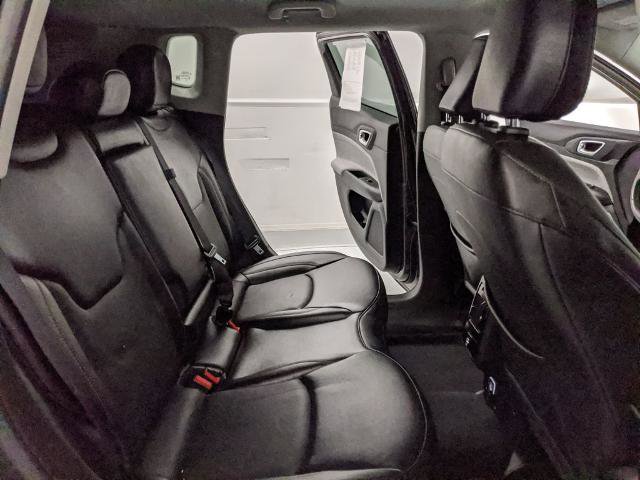 Used 2022 Jeep Compass Latitude image 19