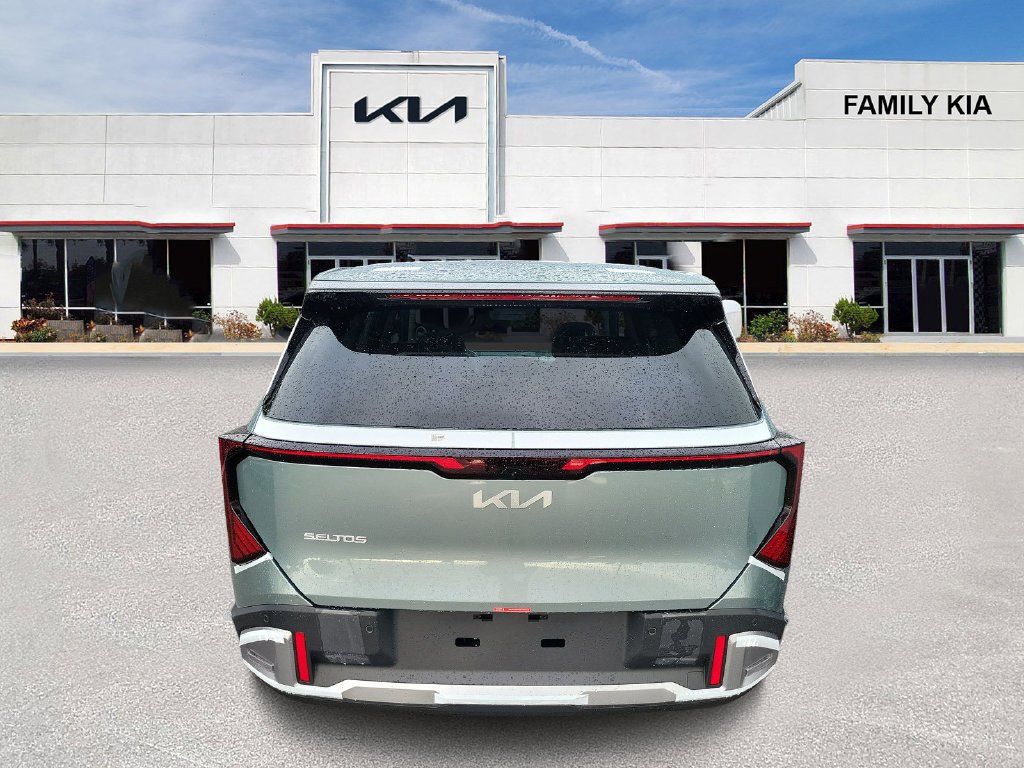 New 2027 Kia Seltos S FWD image 3