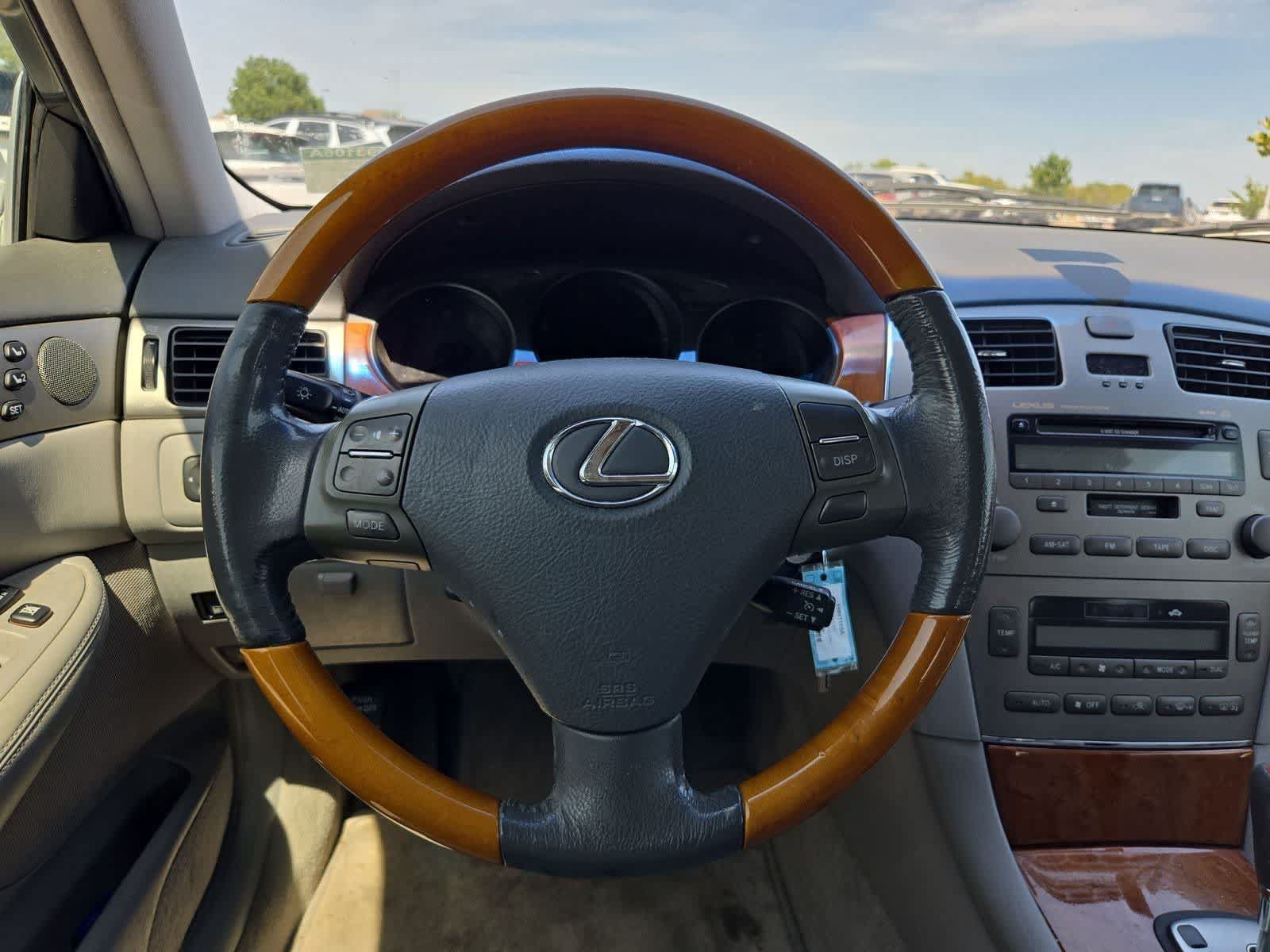 Used 2005 Lexus ES 330 w/ Preferred Accessory Pkg FWD image 22