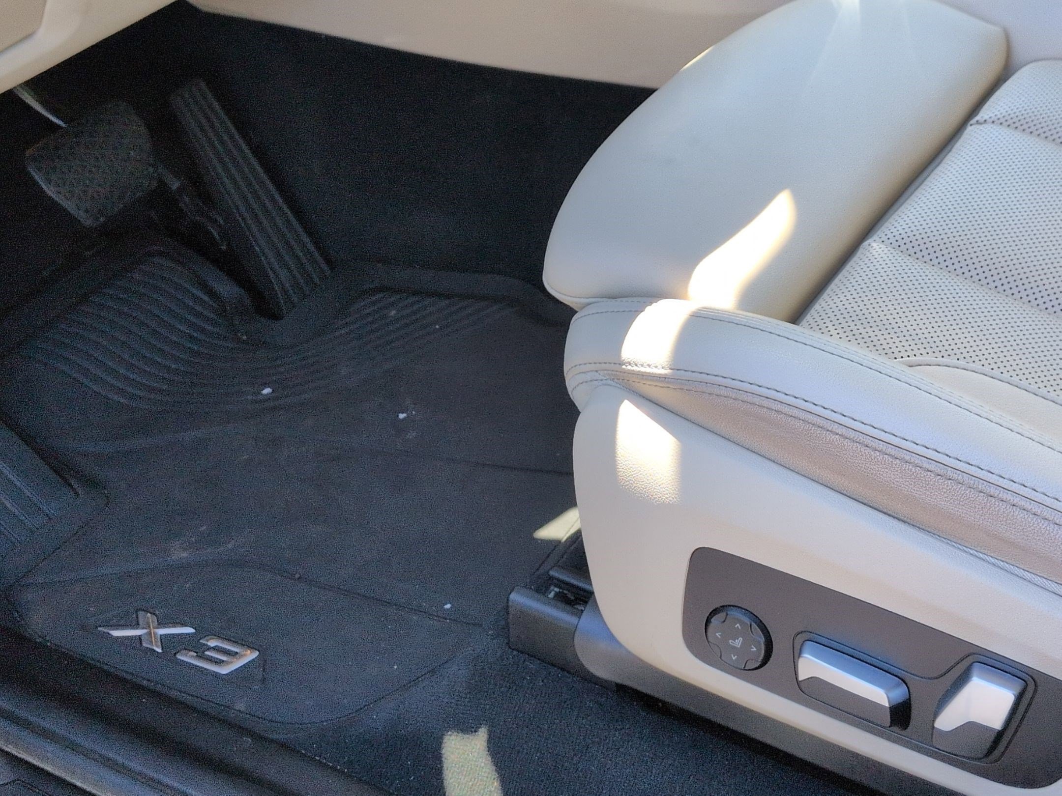 Certified 2022 BMW X3 sDrive30i w/ Premium Package 2 image 17