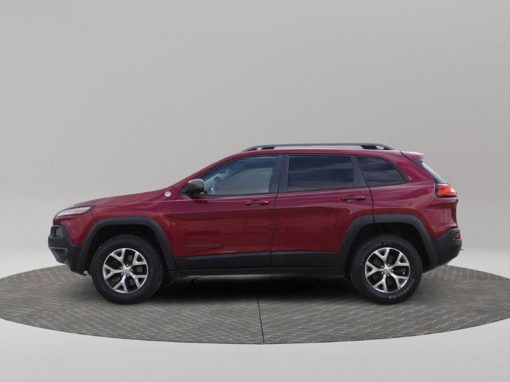 Used 2015 Jeep Cherokee Trailhawk w/ Comfort/Convenience Group image 3