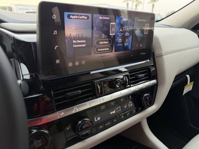 New 2026 Nissan Pathfinder SL image 20