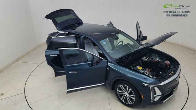 Used 2025 Cadillac Lyriq Luxury w/ LPO, Floor Liner Package RWD image 84