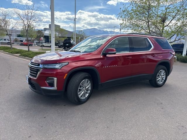 Used 2023 Chevrolet Traverse LT FWD image 3
