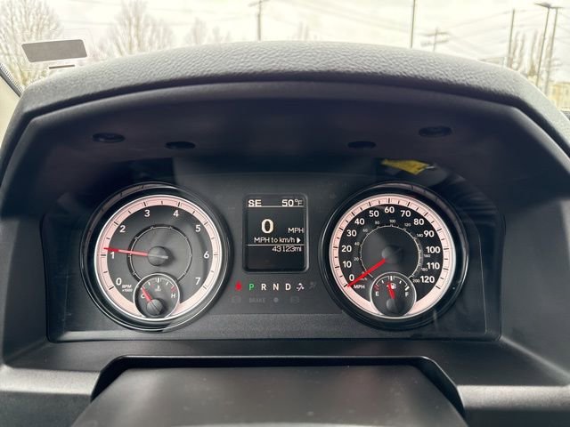 Used 2024 RAM 1500 Classic SLT image 29