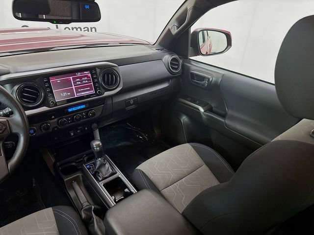 Used 2022 Toyota Tacoma TRD Sport AWD/4WD image 21
