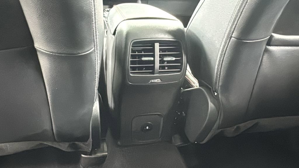 Used 2024 Ford Escape ST-Line Elite w/ Premium Technology Package image 38