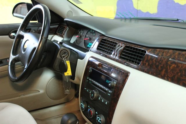 Used 2014 Chevrolet Impala Limited LS FWD image 10