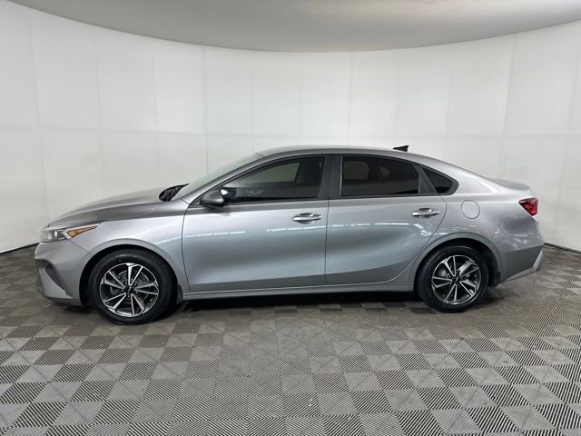 Used 2023 Kia Forte LXS image 6