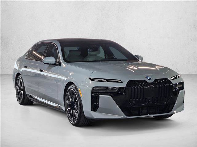 Certified 2023 BMW i7 xDrive60 AWD/4WD image 3