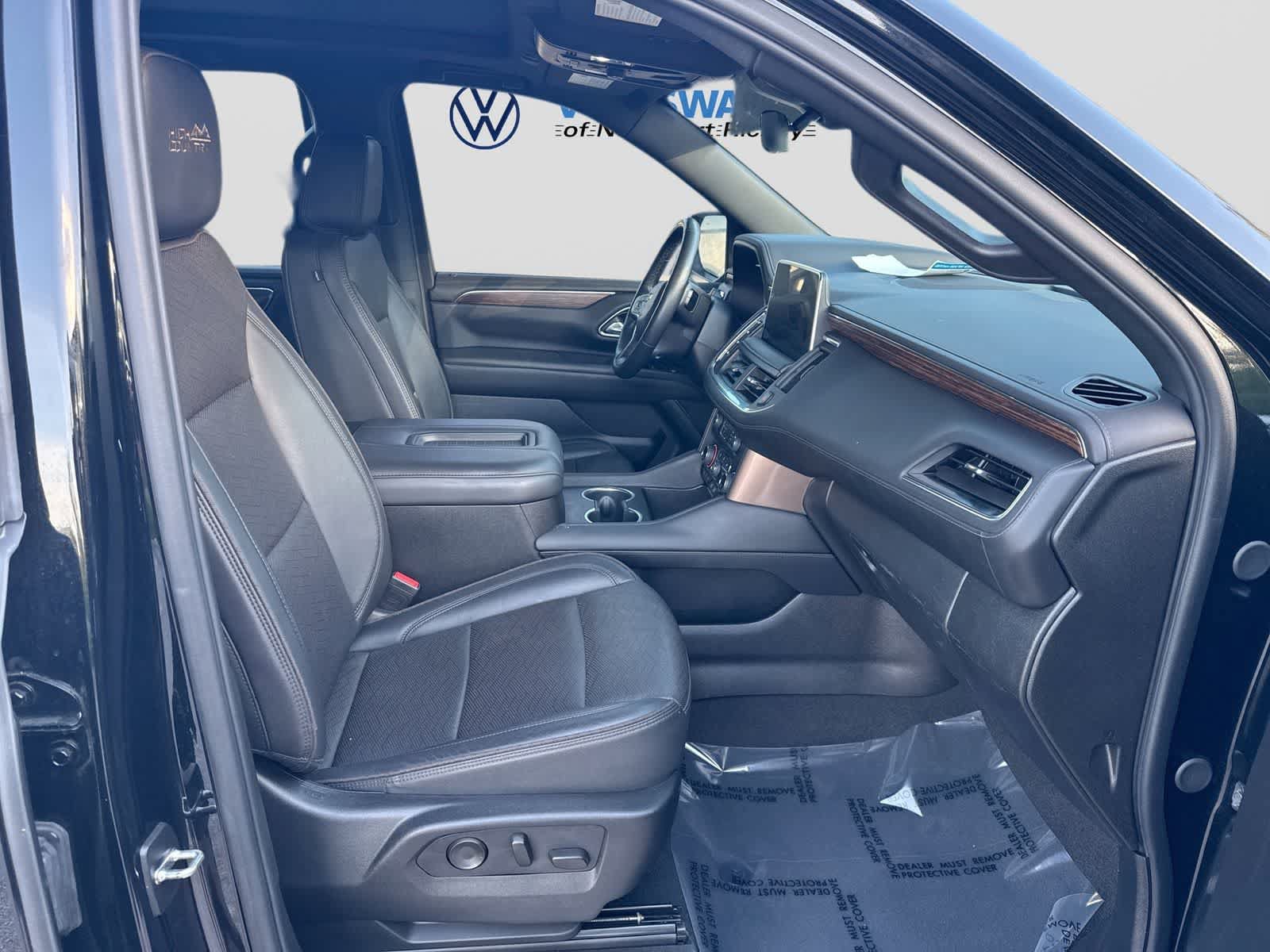 Used 2024 Chevrolet Tahoe High Country w/ Advanced Technology Package AWD/4WD image 28