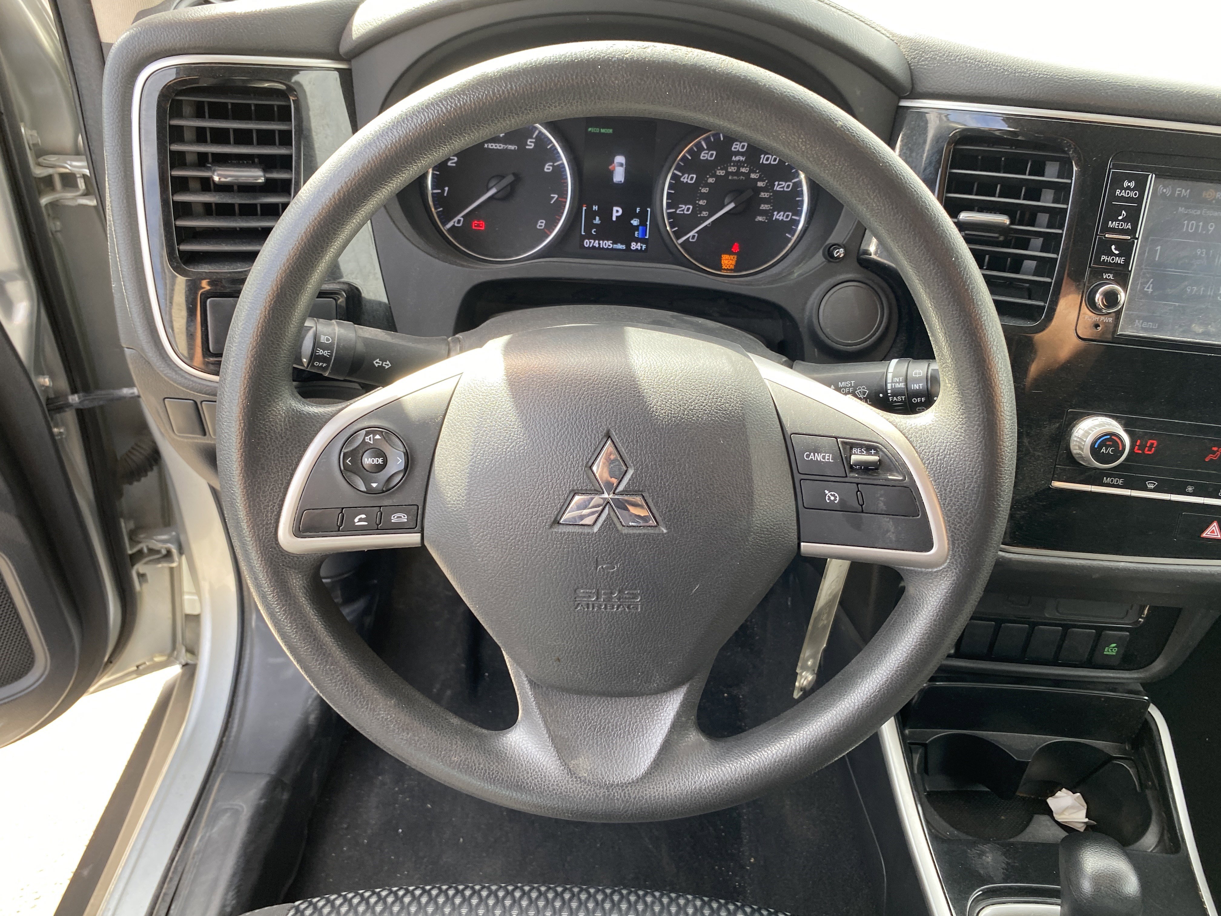 Used 2020 Mitsubishi Outlander ES image 11