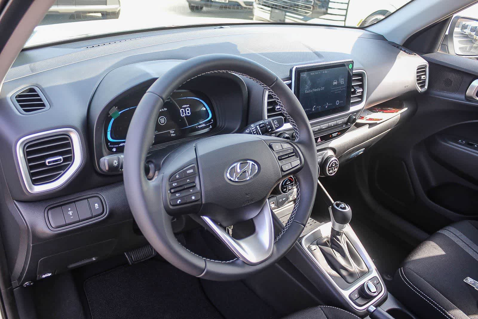 New 2026 Hyundai Venue SEL FWD image 23