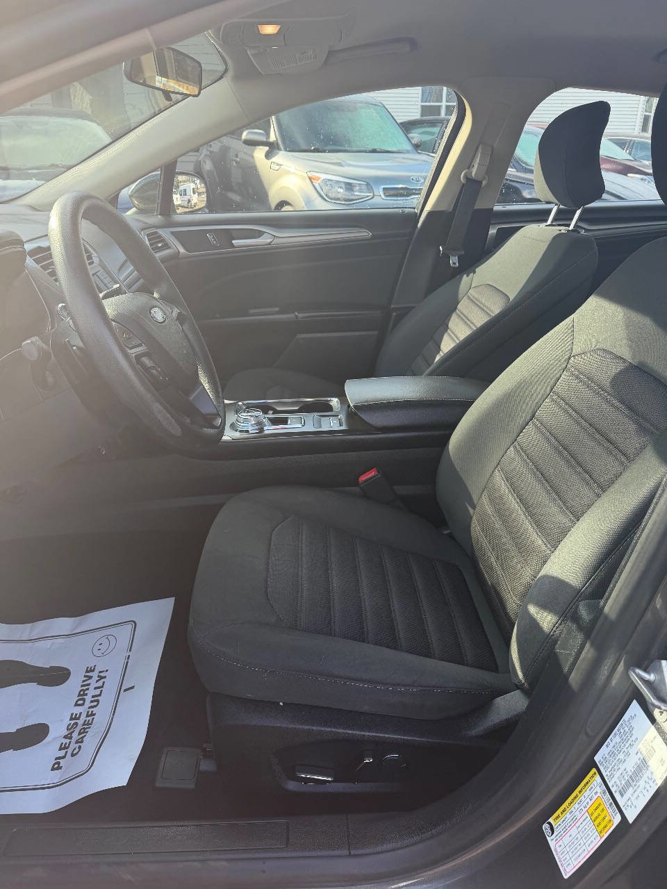 Used 2018 Ford Fusion SE image 22