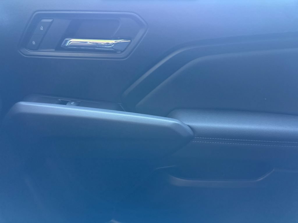 Used 2025 Chevrolet Colorado LT w/ Advanced Trailering Package RWD image 19