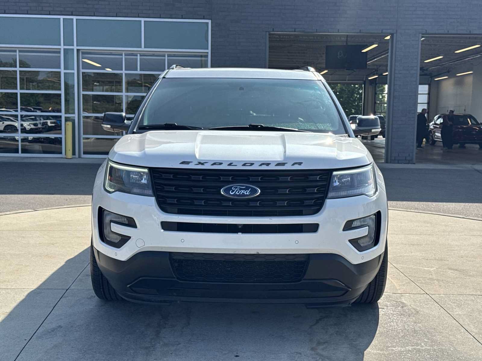 Used 2016 Ford Explorer Sport w/ Equipment Group 401A AWD/4WD image 9