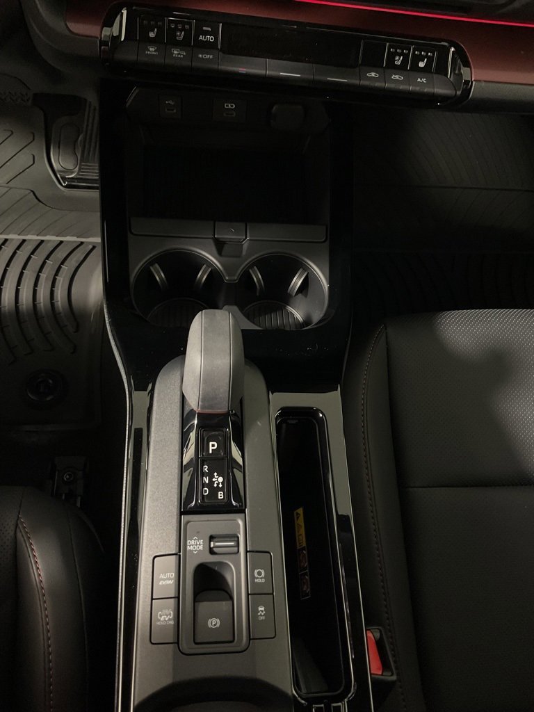 New 2025 Toyota Prius Plug-In Hybrid image 29