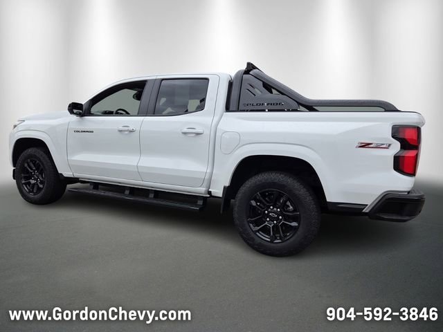 Used 2025 Chevrolet Colorado Z71 w/ Midnight Edition image 3