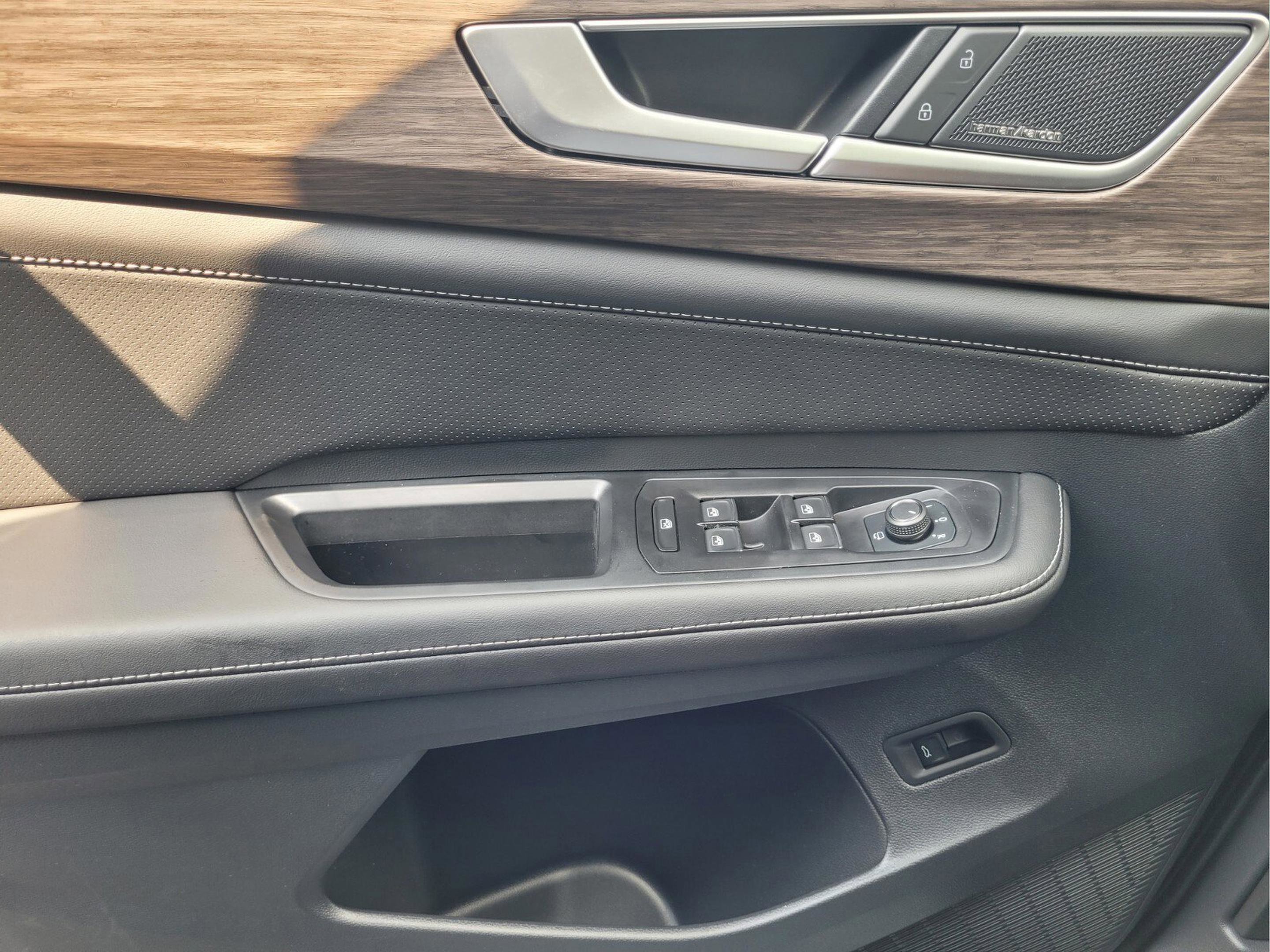 New 2026 Volkswagen Atlas SEL Premium R-Line image 21
