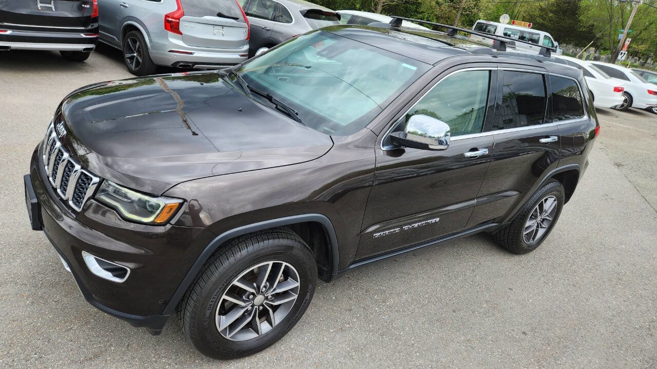 Used 2017 Jeep Grand Cherokee Limited w/ Luxury Group II AWD/4WD image 6
