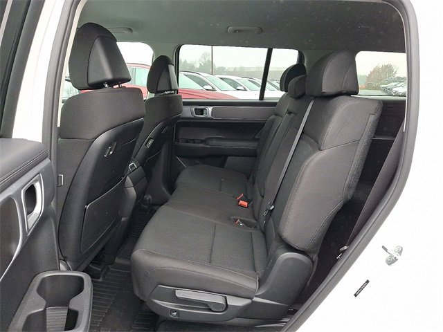 Used 2025 Hyundai Santa Fe SE image 12