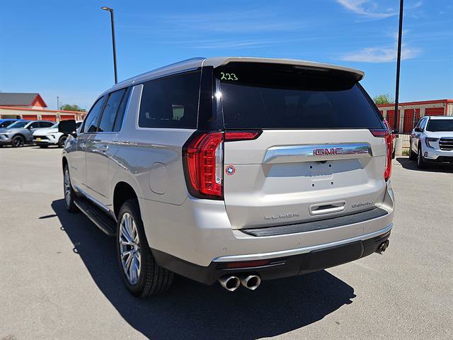 Certified 2023 GMC Yukon XL Denali image 3