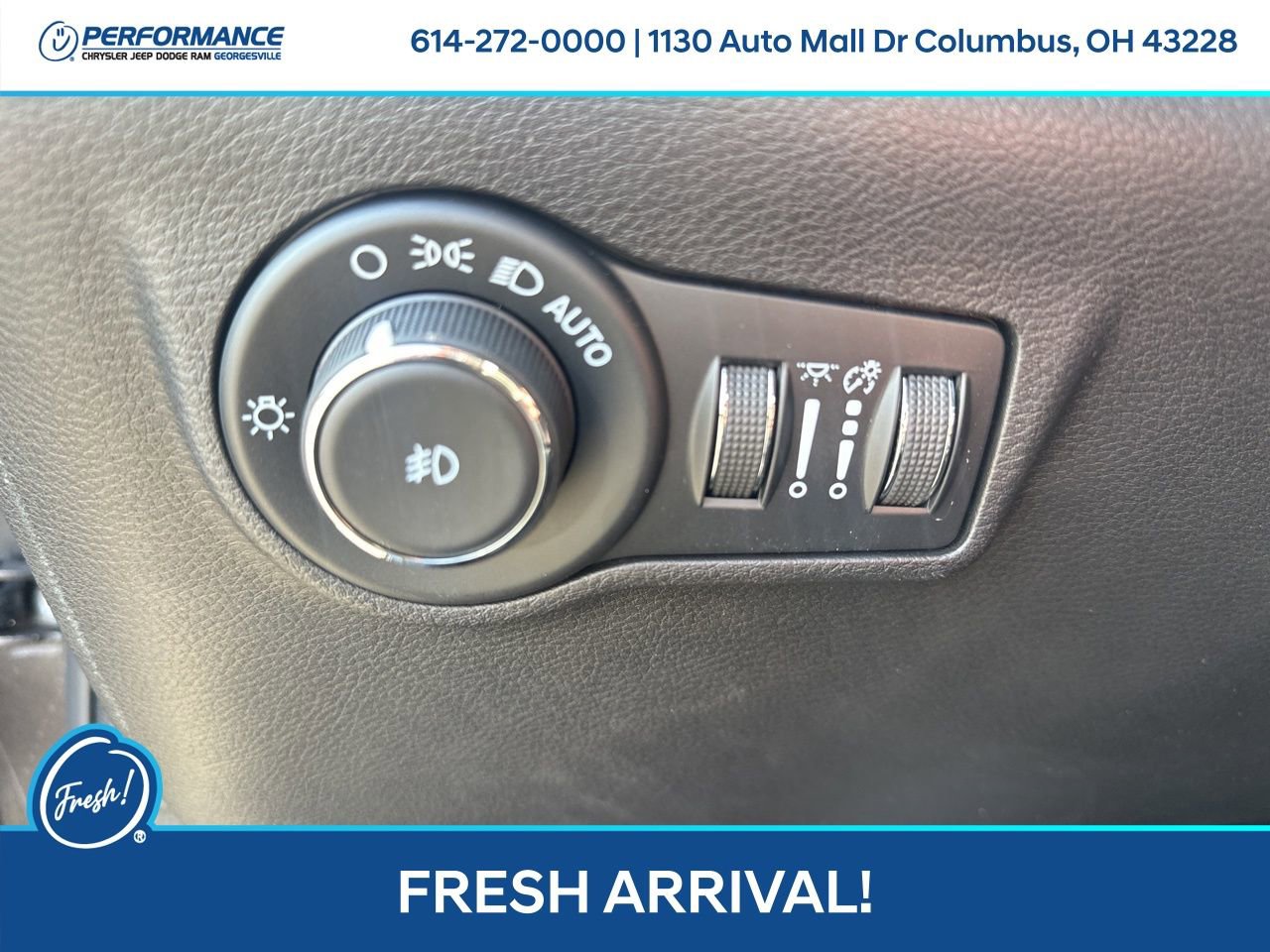 Used 2023 Jeep Compass Limited image 16