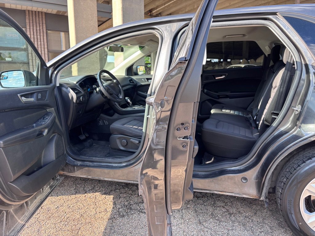 Used 2017 Ford Edge SE AWD/4WD image 7