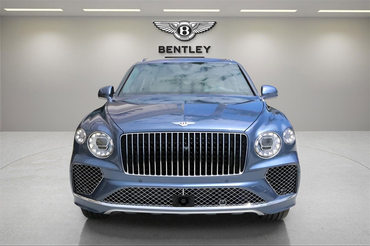 New 2025 Bentley Bentayga Extended Wheelbase image 4