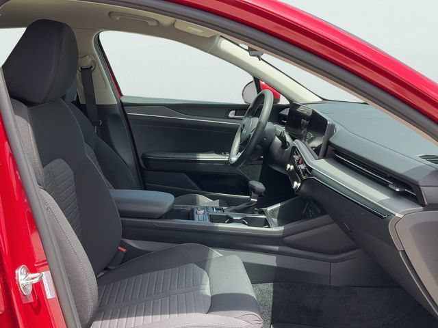 Used 2025 Kia K5 LXS FWD image 10