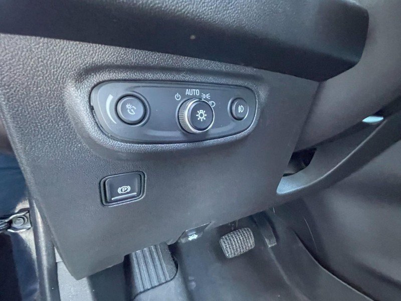Used 2020 GMC Terrain Denali w/ Denali Premium Package FWD image 26