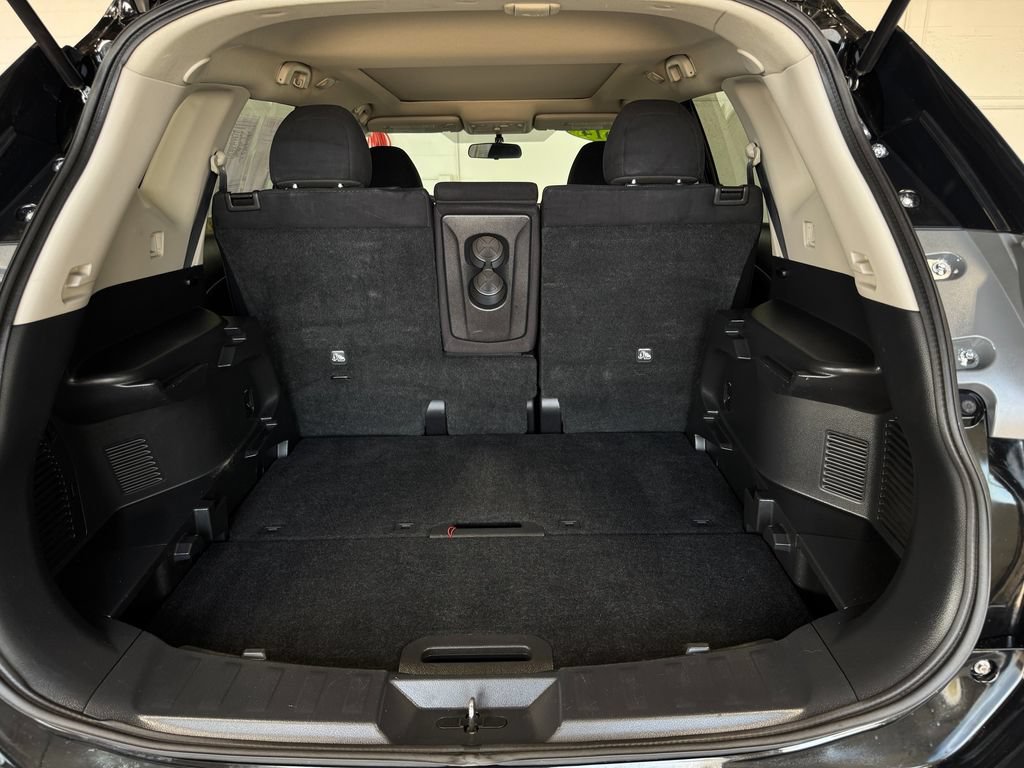 Used 2014 Nissan Rogue SV AWD/4WD image 23
