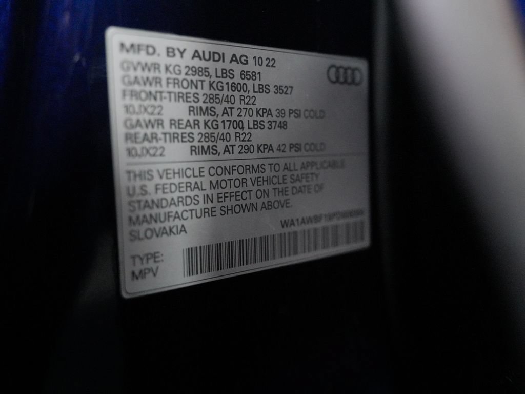 Used 2023 Audi SQ8 Premium Plus w/ SQ8 Luxury Package AWD/4WD image 15