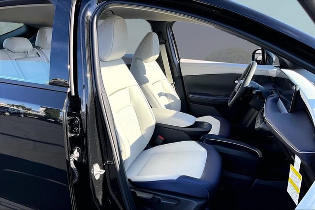 New 2026 Nissan Leaf SV+ w/ Floor Mat Package (SV+) FWD image 10