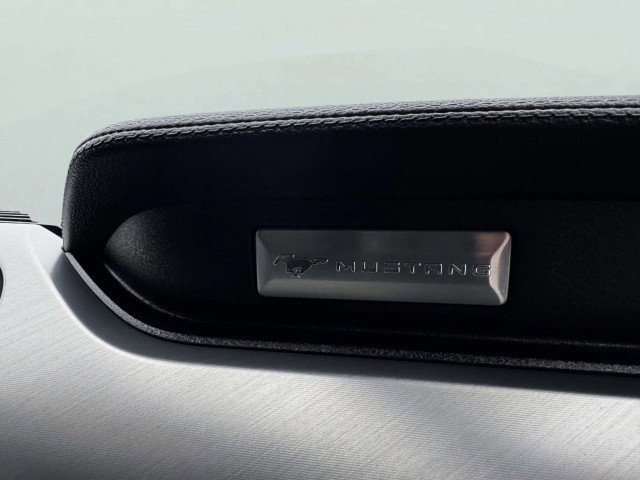 Used 2018 Ford Mustang Premium RWD image 41