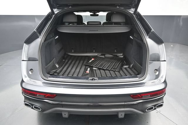 Used 2023 Audi SQ5 Prestige w/ Prestige Package AWD/4WD image 9