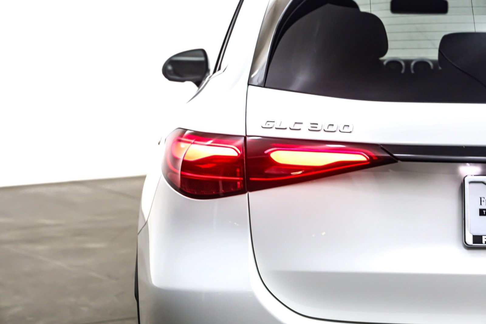 Certified 2025 Mercedes-Benz GLC 300 image 17