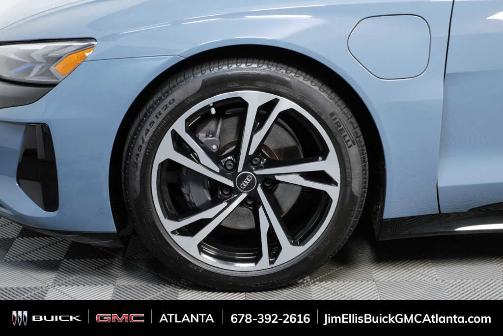 Used 2022 Audi e-tron GT Premium Plus image 33