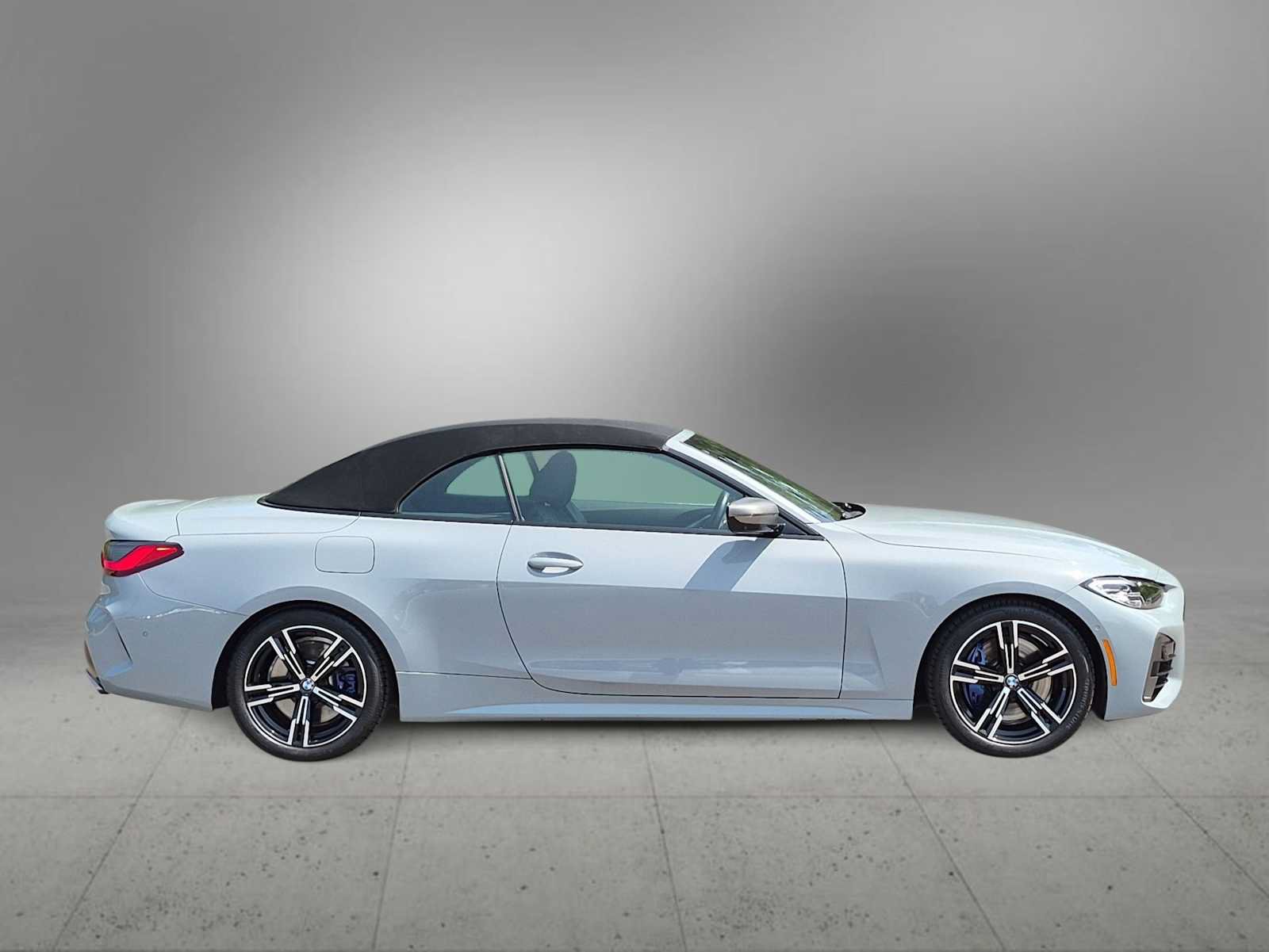 Used 2023 BMW M440i Convertible RWD image 9