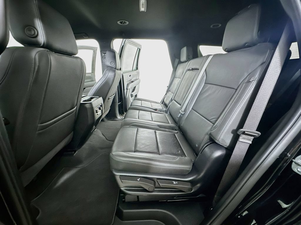 Used 2025 Chevrolet Tahoe LT AWD/4WD image 15