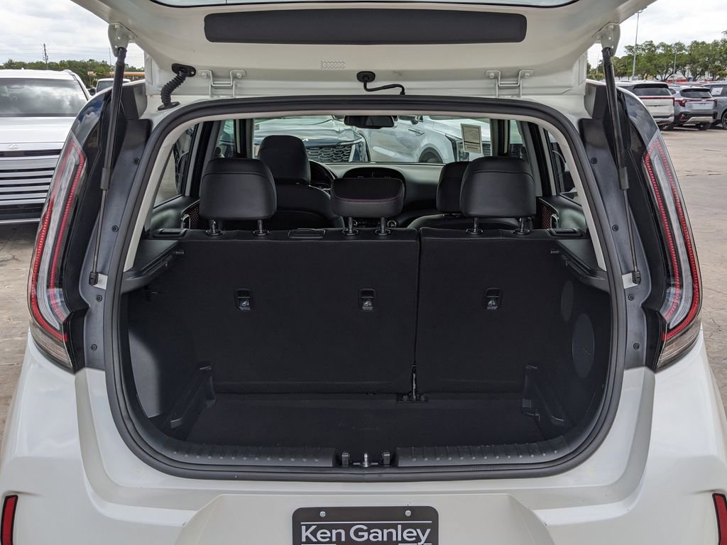 Certified 2025 Kia Soul GT-Line w/ GT-Line Technology Package image 13