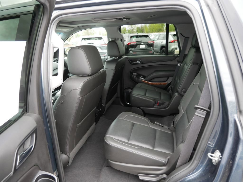 Used 2019 Chevrolet Tahoe Premier AWD/4WD image 12