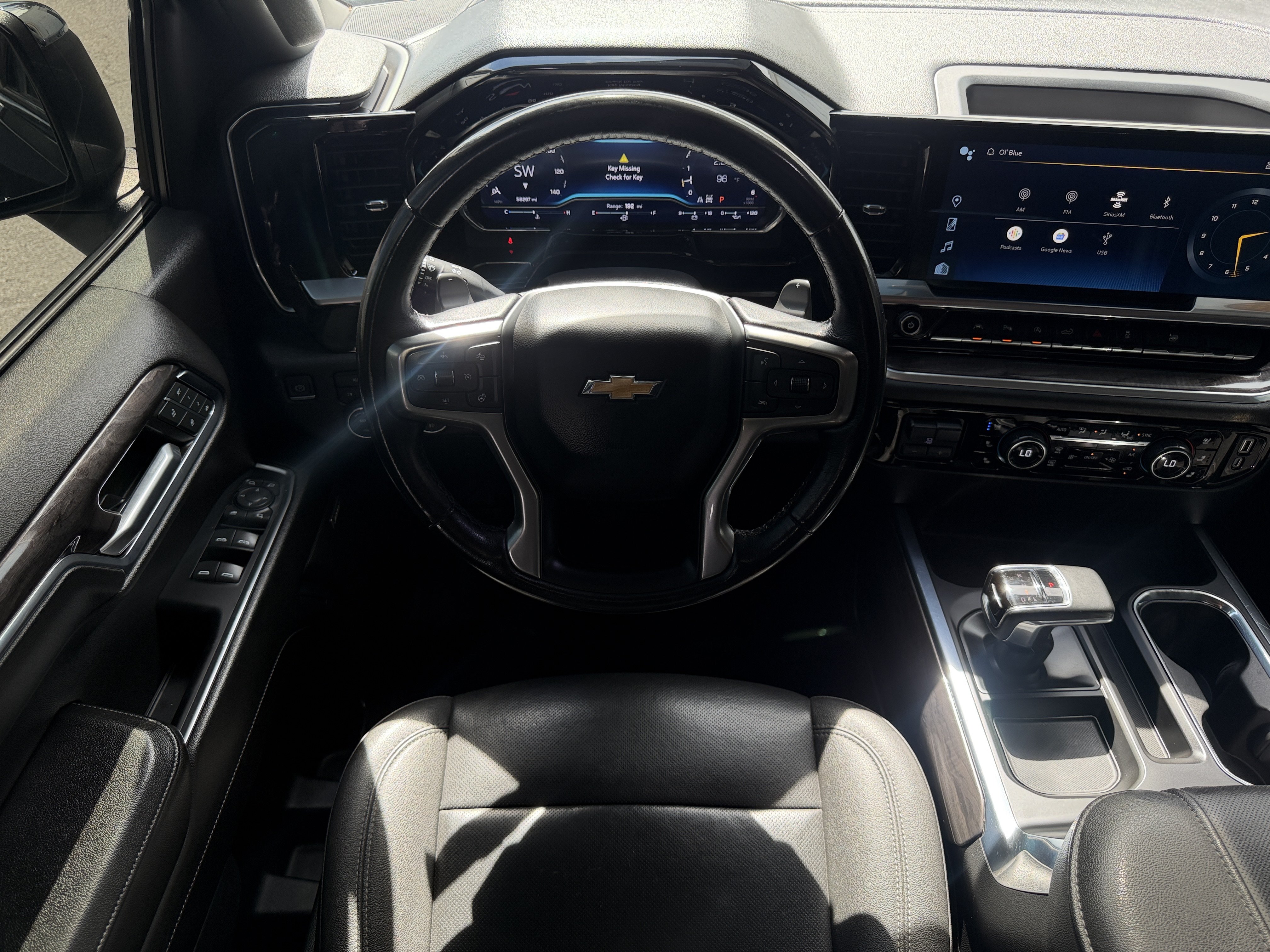 Used 2023 Chevrolet Silverado 1500 LTZ AWD/4WD image 12
