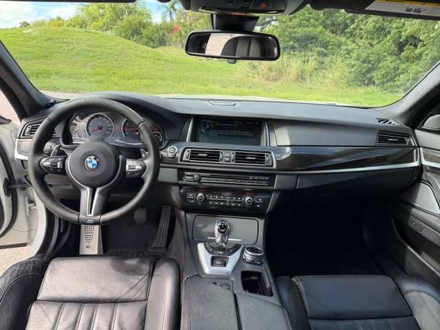 Used 2014 BMW M5 image 16