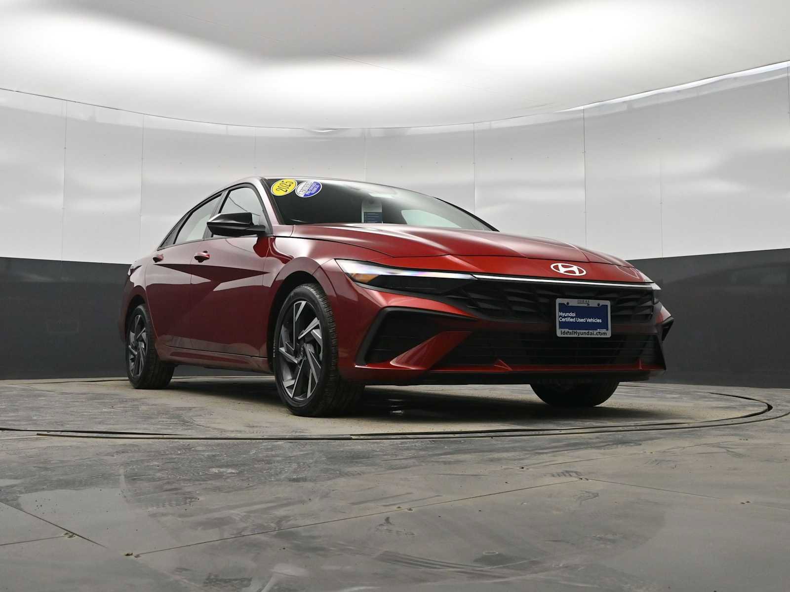 Certified 2025 Hyundai Elantra Sport image 30