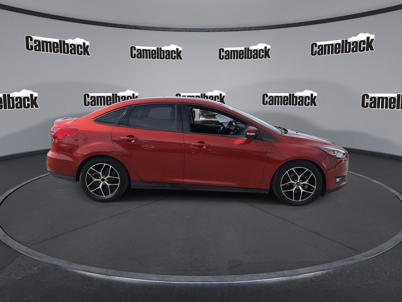 Used 2018 Ford Focus SEL FWD image 8