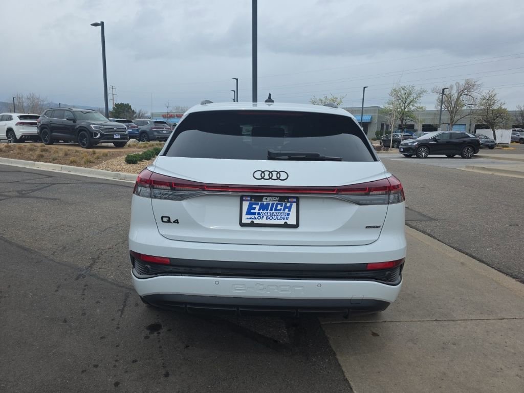 Used 2022 Audi Q4 e-tron Premium Plus w/ Premium Plus image 4