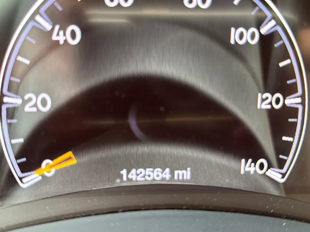 Used 2018 Jeep Grand Cherokee Limited w/ Luxury Group II image 16