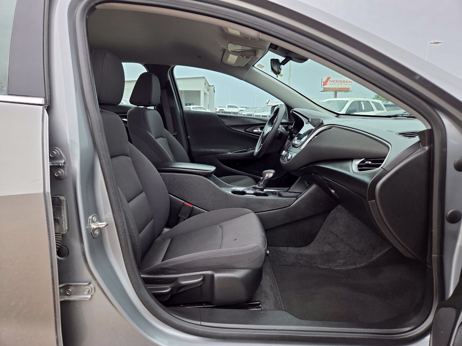 Used 2024 Chevrolet Malibu LT FWD image 19